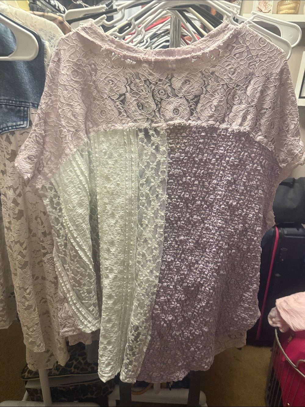 POL Two-Tone Lace V-Neck Sleep Top - Lavender & Ivory - Picture 2 of 2